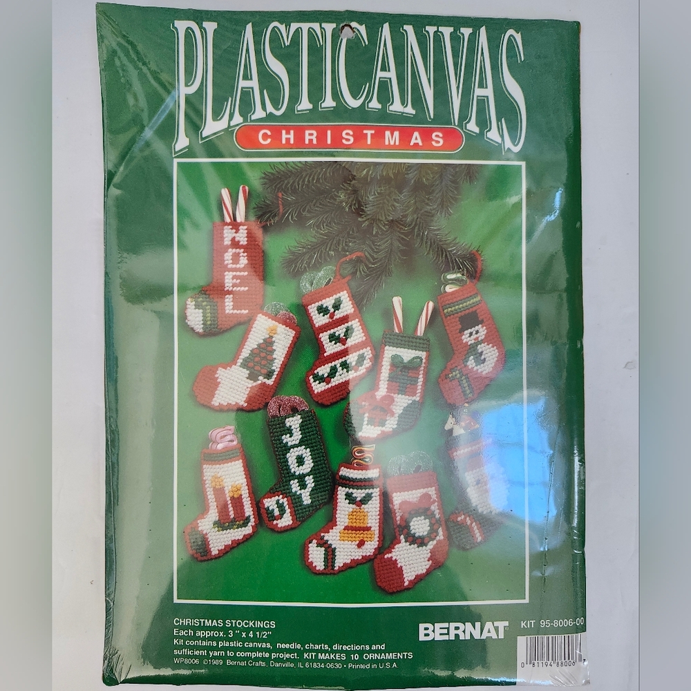 Bernat Plasticanvas Christmas Stocking Kit New Old Stock